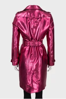Pink trench coat at the waist