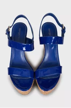 Patent leather wedge sandals