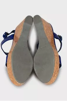 Patent leather wedge sandals