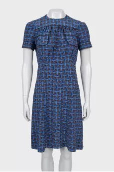 A-line dress with slanted pockets