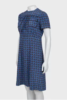 A-line dress with slanted pockets
