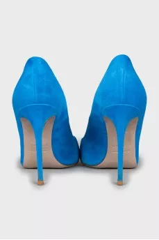 Blue suede shoes