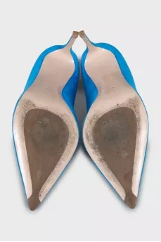 Blue suede shoes