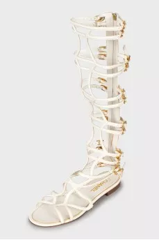 Leather sandals with gold buckles