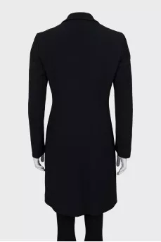 Single-breasted coat with a fitted cut