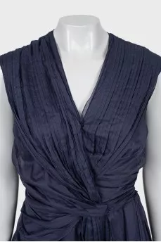 Fitted dress with draping