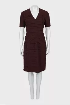 Brown dress with short sleeves