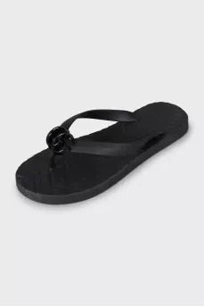 Rubber flip flops with embossed logo