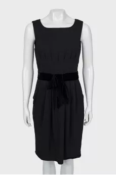 Fitted dress with velour bow