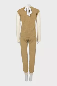 Knitted suit with joggers
