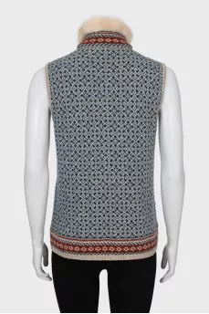 Cashmere vest with fur collar