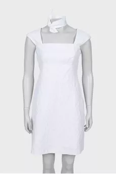 White dress with relief pattern