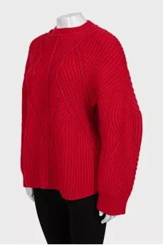 Fitted sweater with tag