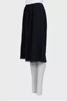 Skirt with elastic band decorated with lace