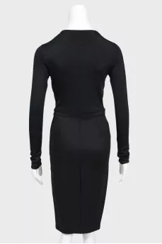 V-neck bodycon dress