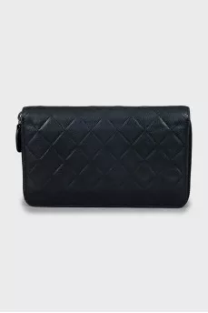 Quilted leather wallet with brand logo