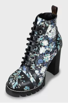 Star Trail printed leather ankle boots