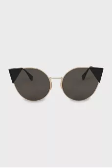 Black cat eye sunglasses