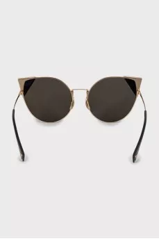 Black cat eye sunglasses