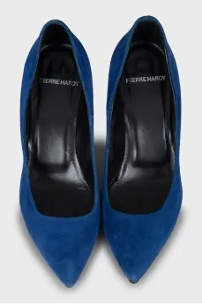 Blue suede pointed toe shoes