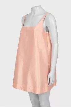 Loose dress with straps