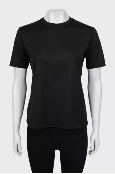 Black straight fit t-shirt with tag