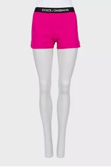 Sports shorts with elastic band