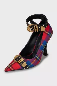 Checkered shoes with leather straps