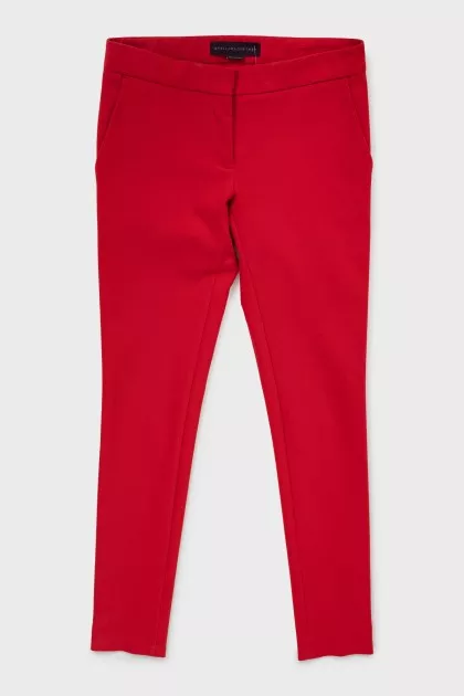 Tapered trousers in red
