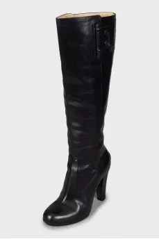 Leather boots with block heels