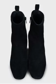 Suede ankle boots with medium heels