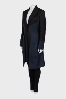 Two-tone fitted coat
