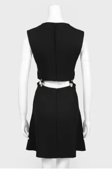 Sleeveless black dress
