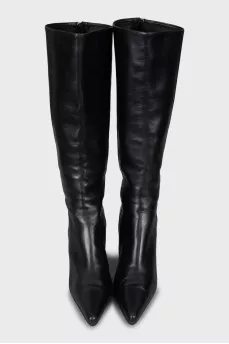 Pointed toe leather boots