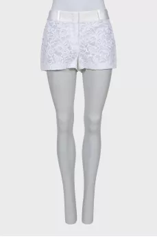Guipure suit with shorts