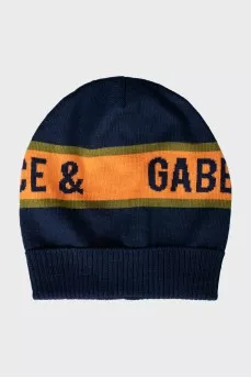 Knitted hat with branded print