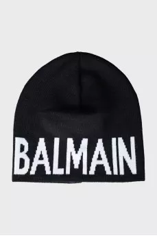 Black and white hat with brand logo