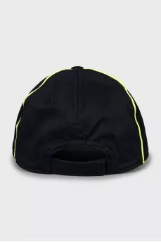 Black cap with contrasting seams