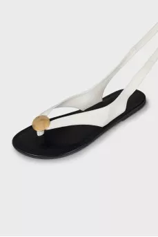 Sandals with leather laces
