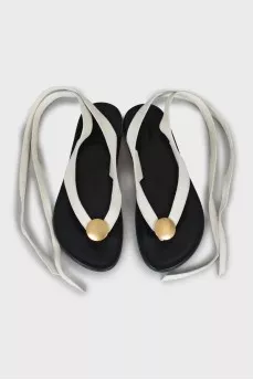 Sandals with leather laces