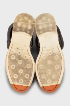 Insulated boots with zip