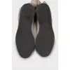 Insulated grey suede boots