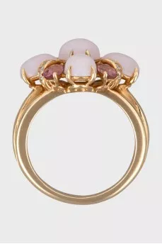 Flower shaped diamond ring