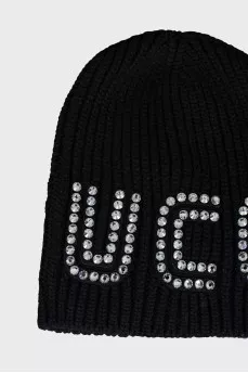 Woolen hat decorated with rhinestones