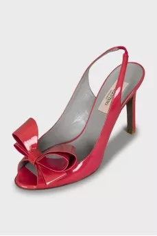 Pink patent leather shoes