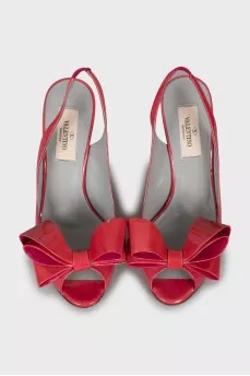 Pink patent leather shoes