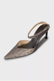 Pointed toe leather shoes