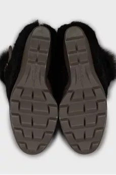 Insulated boots with high wedge heels
