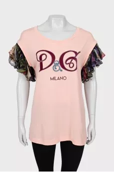Pink T-shirt with silk sleeves