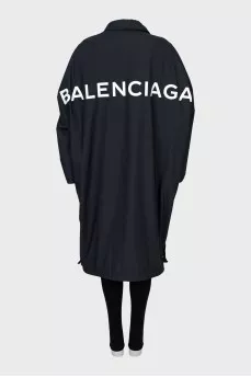 Oversized coat with print on the back